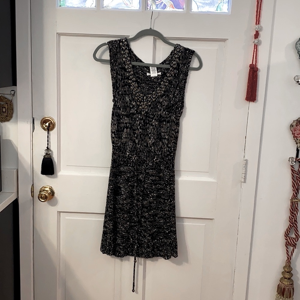Vertigo black and white Sweater dress